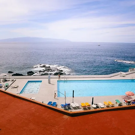Europa 2 Puerto de Santiago (Tenerife)